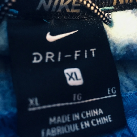 Nike Hoodie - Picture 2 of 3